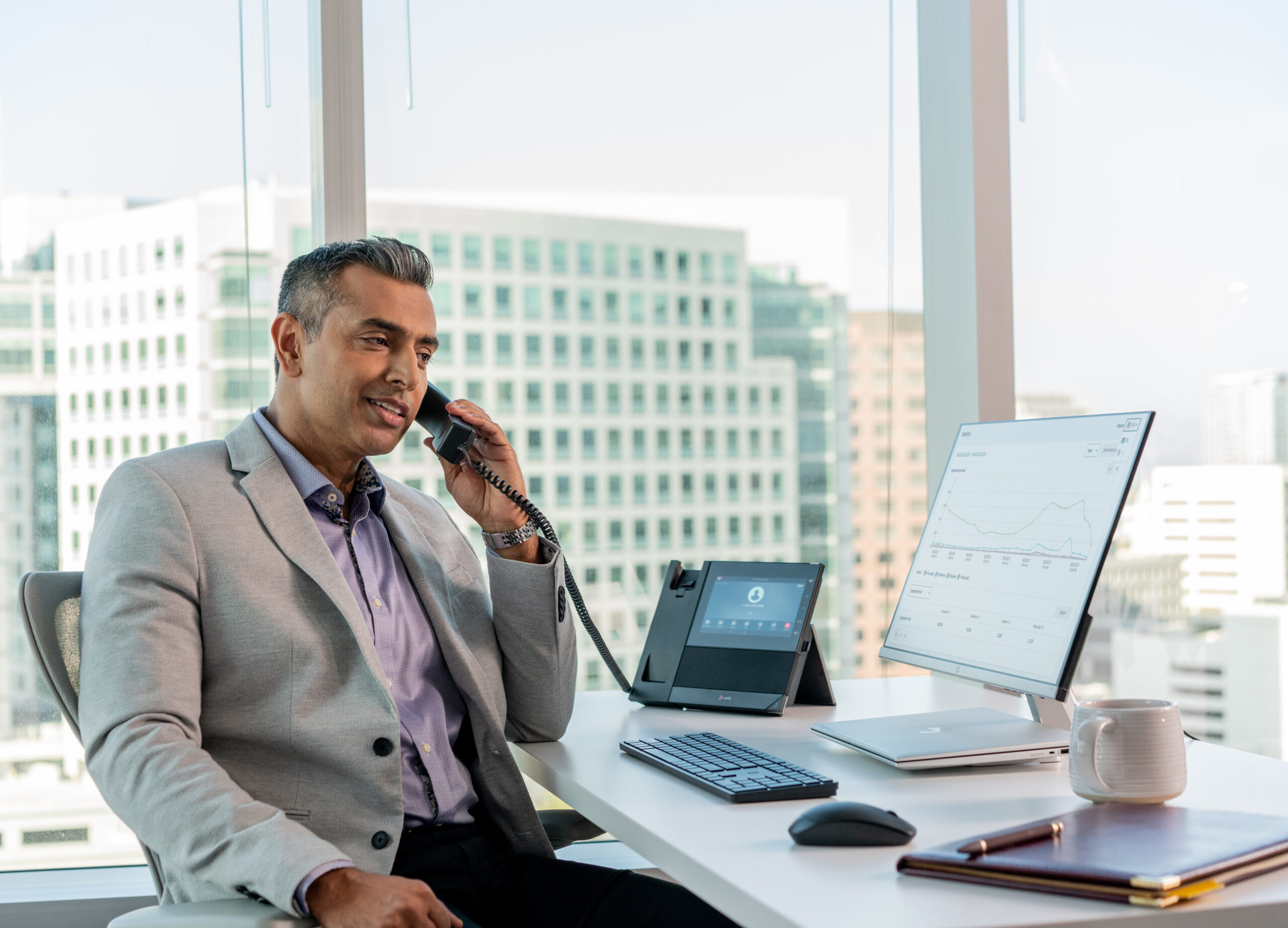 HP Poly Biznesowy telefon multimedialny Poly CCX 600 do aplikacji Microsoft Teams, z obsługą PoE - obrazek 4