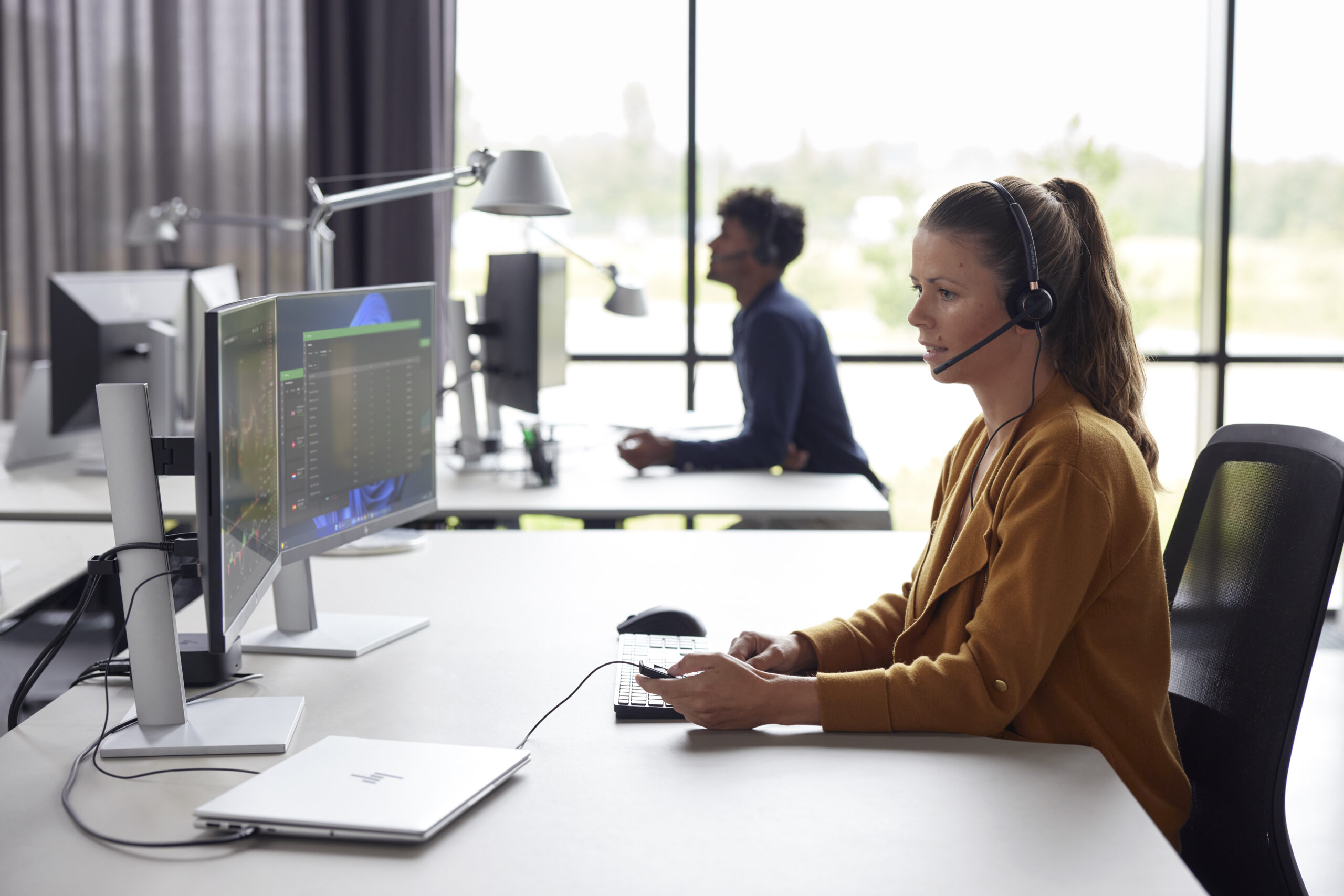 HP Poly Zestaw słuchawkowy stereo Poly EncorePro 525 z certyfikatem Microsoft Teams i portem USB-A - obrazek 2